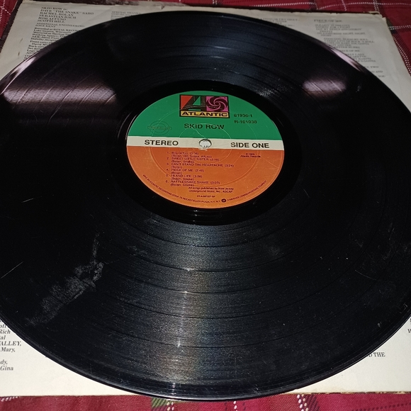 1989 Skid Row Debut - Picture 8 of 10